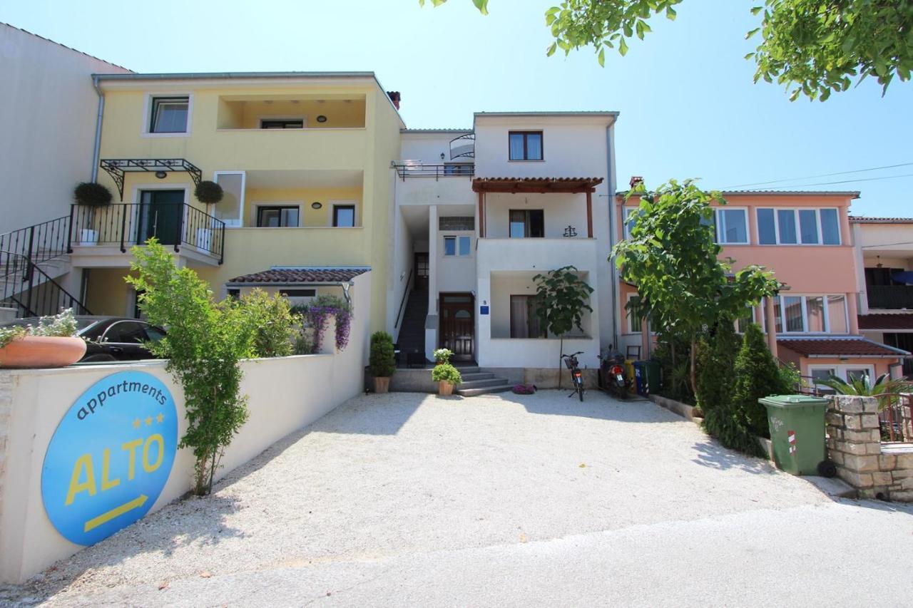 Apartments Alto Ровинь Экстерьер фото
